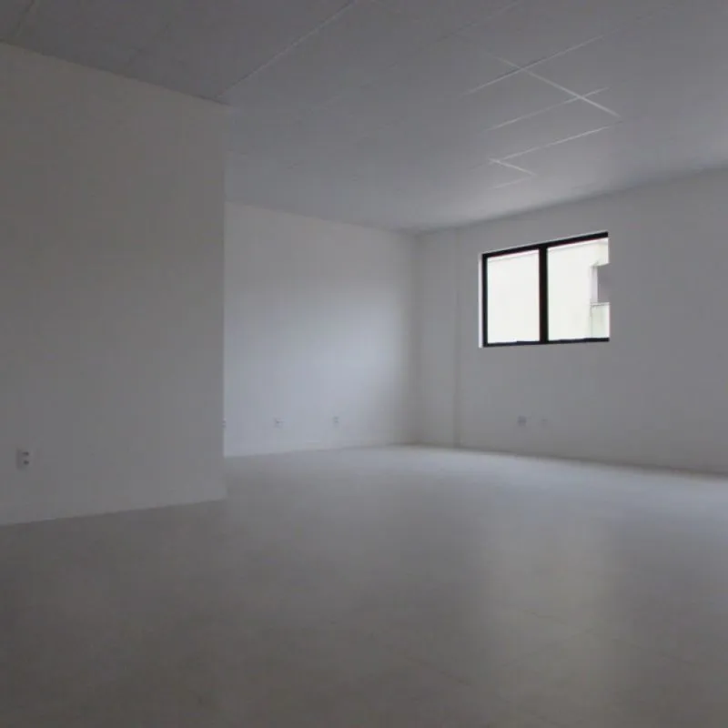 Sala comercial com 1 banheiro e 1 garagem no Bairro Velha. — foto 4