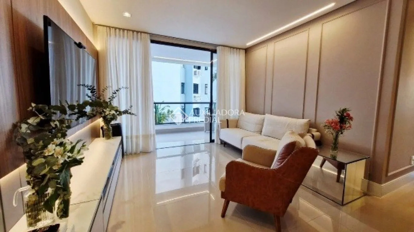 Apartamento à venda com 3 quartos e 1 suíte, 2 vagas, 188m² no Agronômica, Florianópolis - foto 1