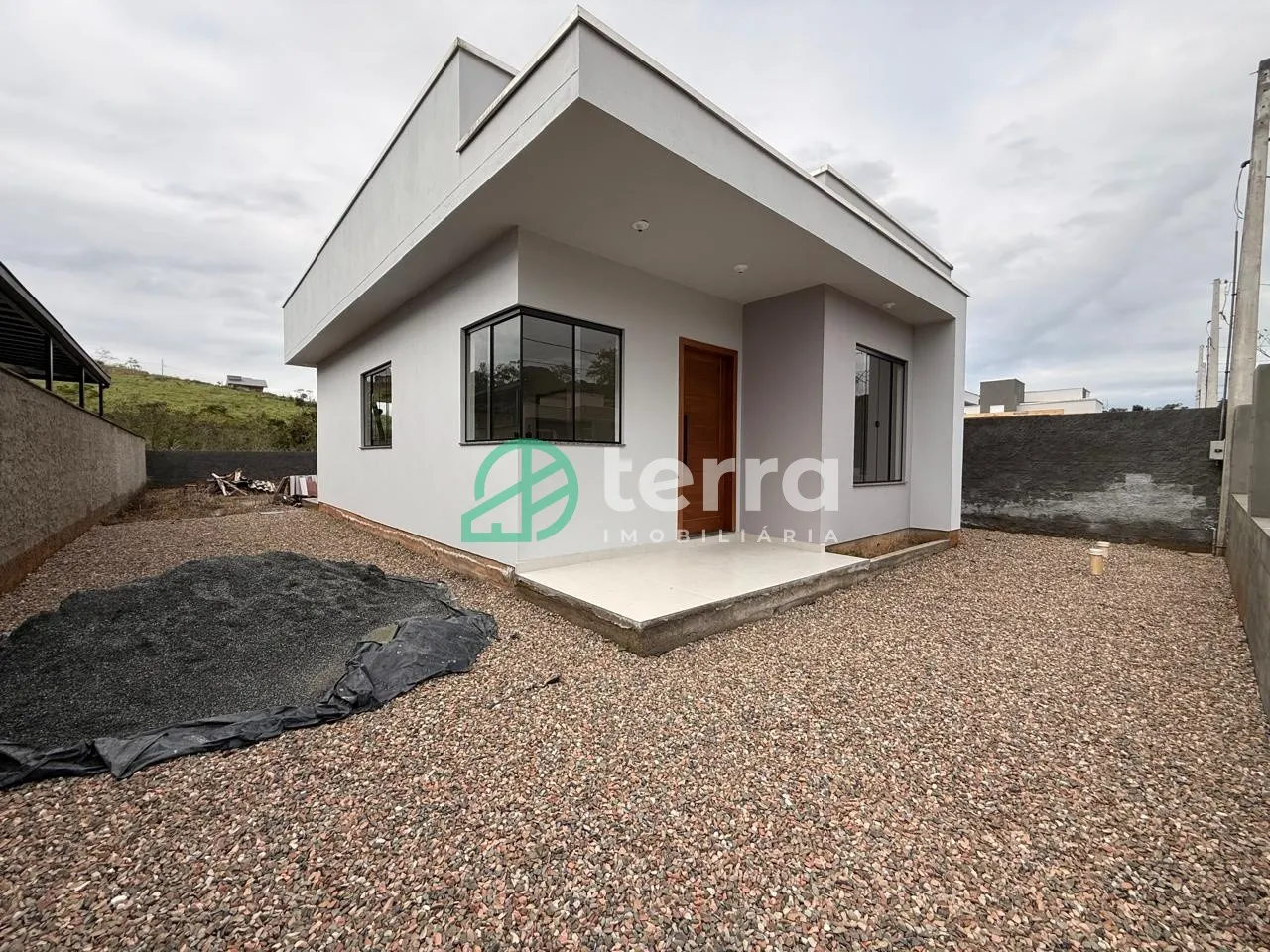 Casa à venda com 2 quartos e 1 suíte, 360m² no Arapongas, Indaial - foto 1