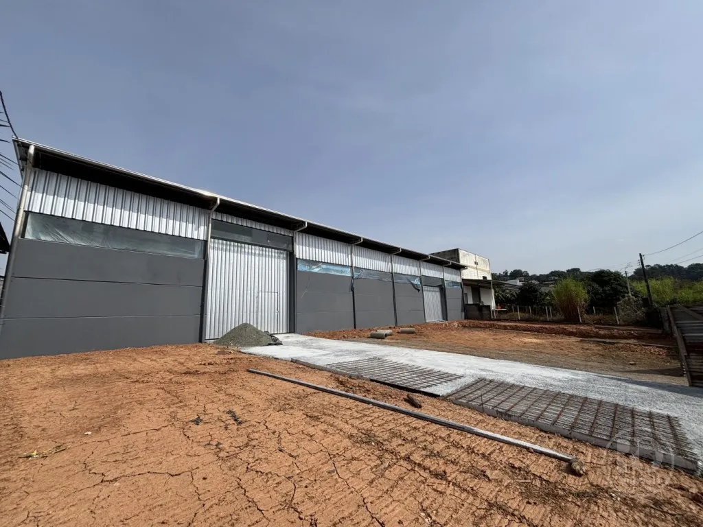 Galpão à venda, 10 vagas, 600m² no Itoupava Central, Blumenau - foto 1
