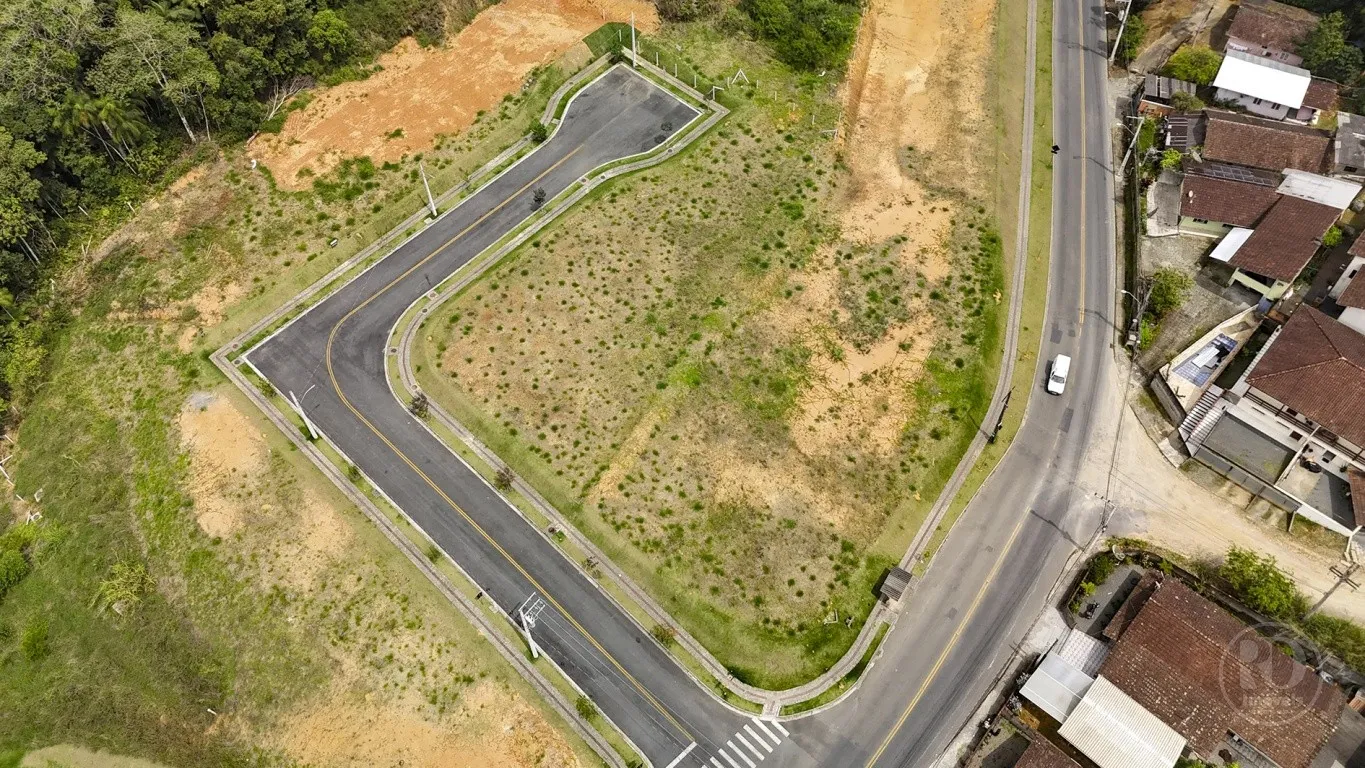 Terreno à venda, 256m² no Itoupava Central, Blumenau - foto 1