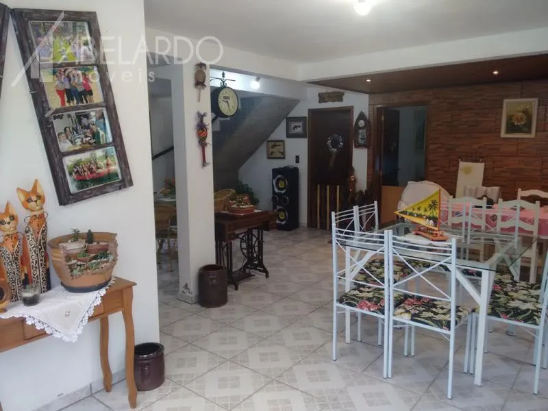 ABELARDO IMÓVEIS - Excelente casa de dois pavimentos, SEMI MOBILIADA. — foto 6