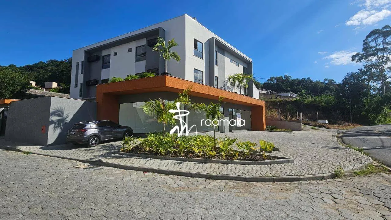 Loja à venda, 6 vagas, 58m² na Rua Governador Jorge Lacerda no Velha Central, Blumenau — foto 2