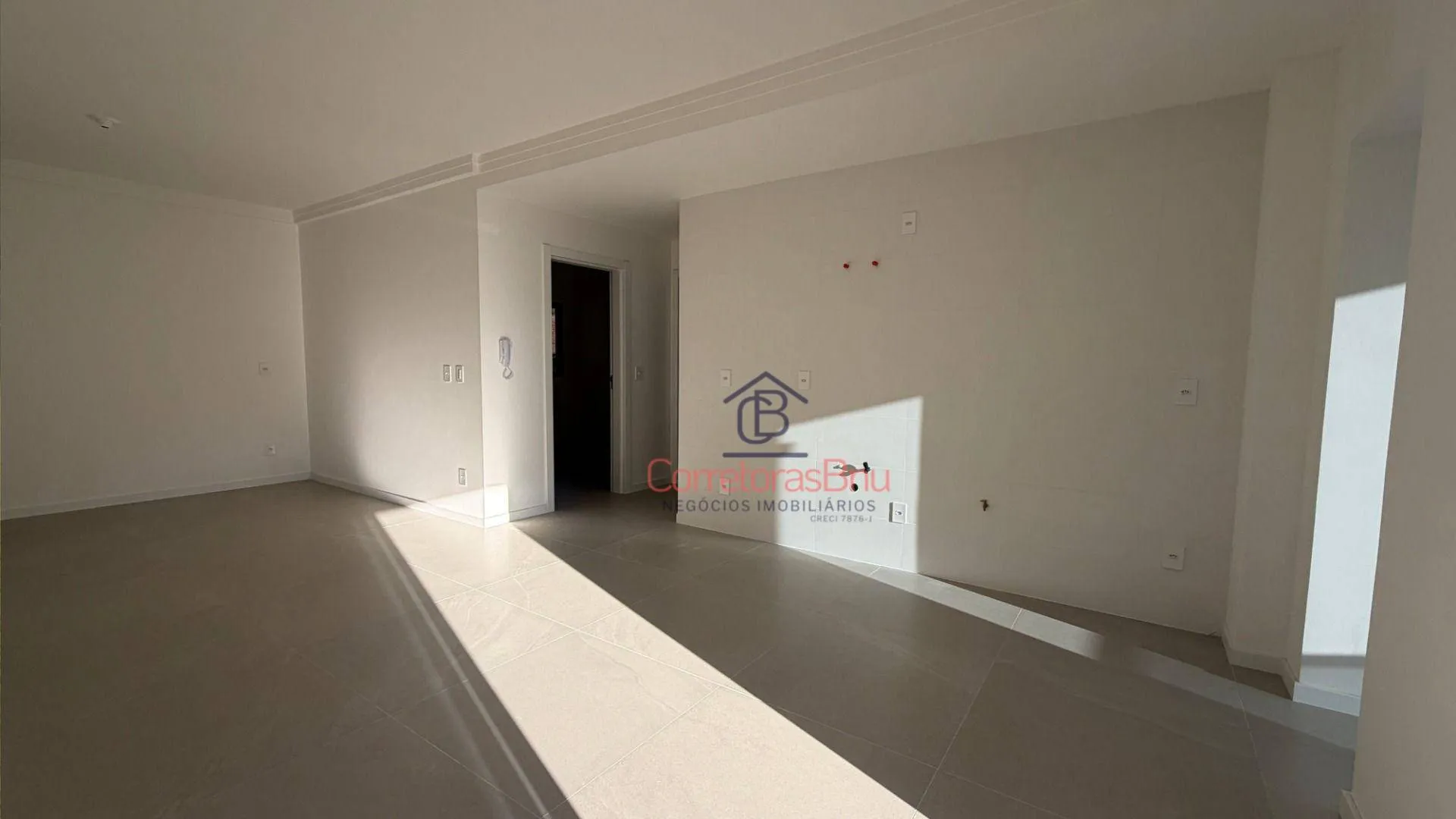 Apartamento à venda com 2 quartos e 1 suíte, 1 vaga, 80m² na região do bairro Escola Agrícola, próximo à Rua José Deeke, Blumenau — foto 3