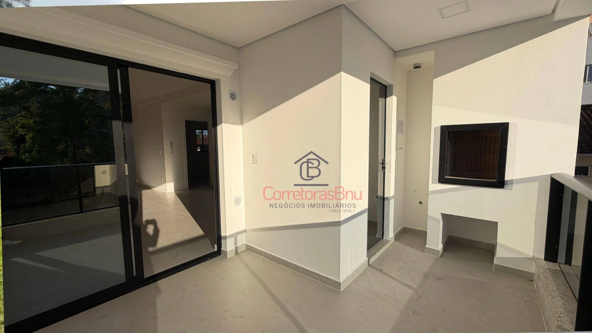 Apartamento à venda com 2 quartos e 1 suíte, 1 vaga, 80m² na região do bairro Escola Agrícola, próximo à Rua José Deeke, Blumenau — foto 4