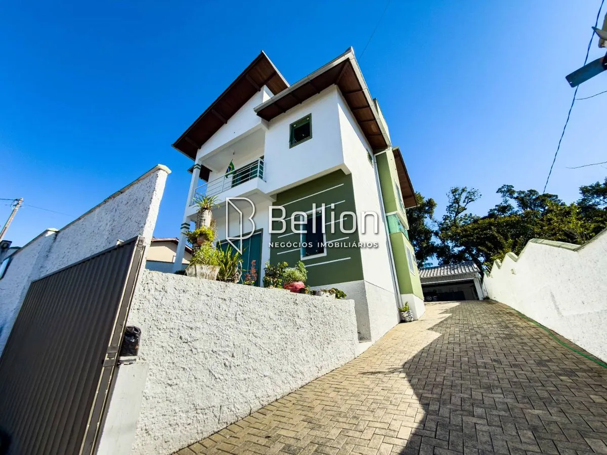 Casa à venda com 3 quartos e 1 suíte, 2 vagas, 270m² no João Paulo II, Indaial - foto 1