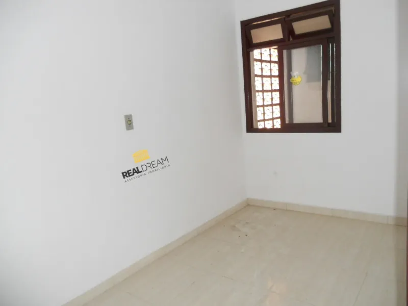 Prédio Localizado no Bairro Escola Agricola Próximo a Loja Haveroth . — foto 7