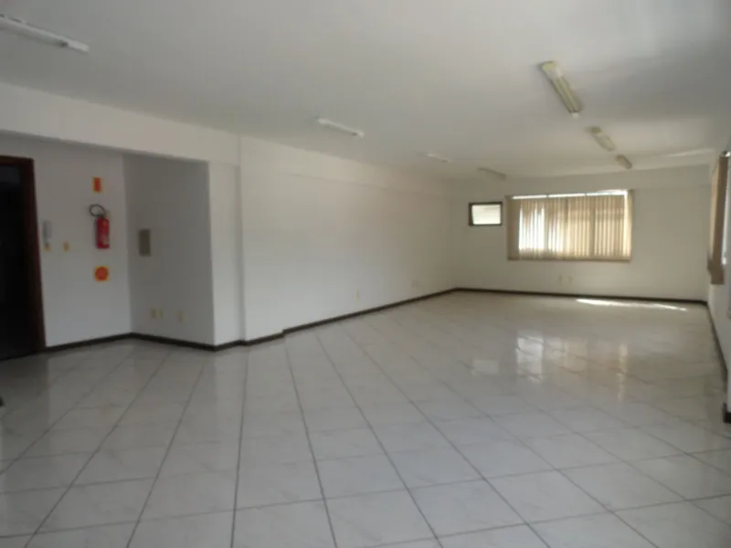 SALA COMERCIAL CENTRO — foto 2