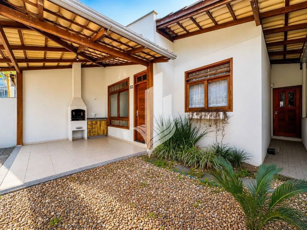 Casa à venda com 3 quartos e 1 suíte, 2 vagas, 155m² no Escola Agrícola, Blumenau - foto 1