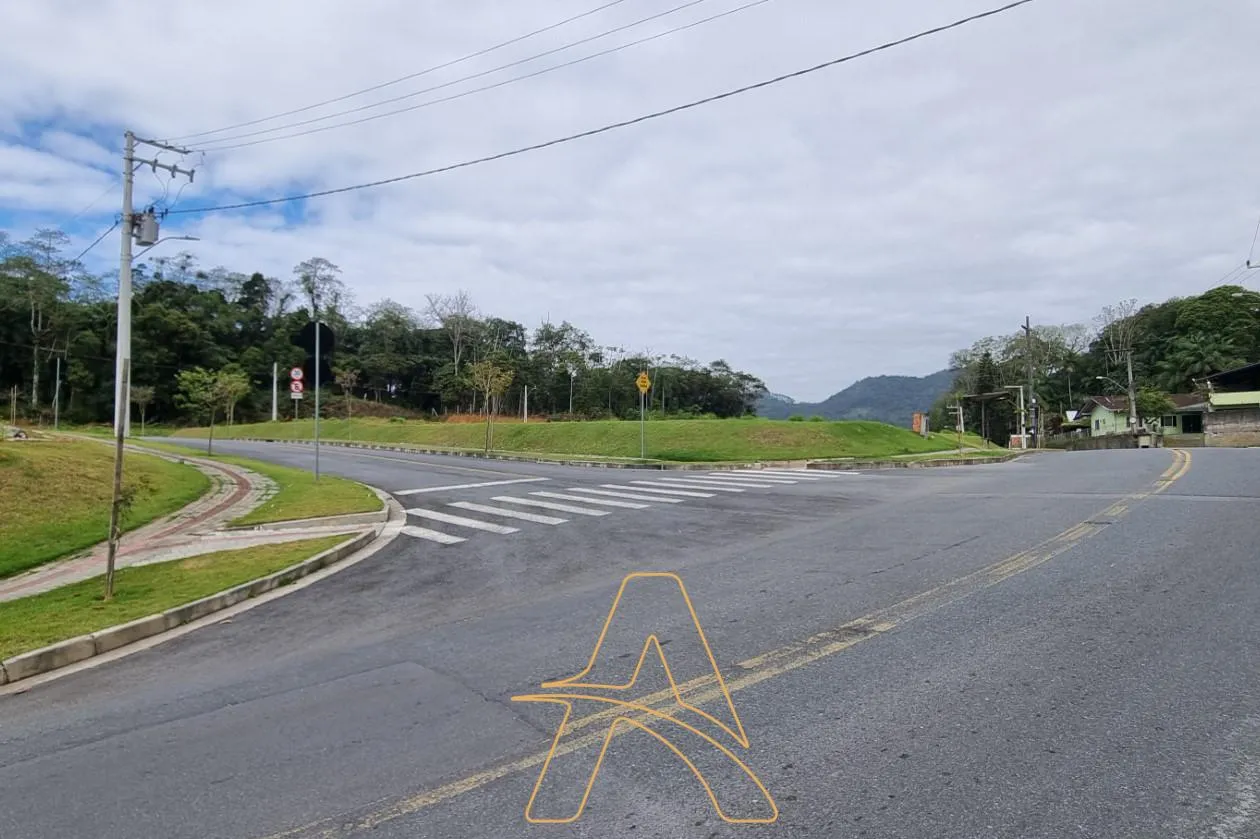 Terreno à venda, 256m² no Itoupava Central, Blumenau - foto 1