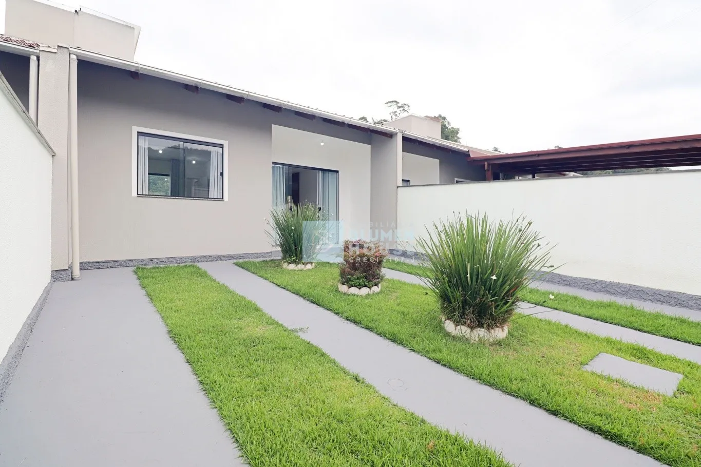 Casa à venda com 2 quartos e 1 suíte, 2 vagas no Fortaleza Alta, Blumenau - foto 1
