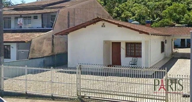 Casa à venda com 3 quartos e 1 suíte, 2 vagas, 360m² no Boehmerwald, Joinville - foto 1