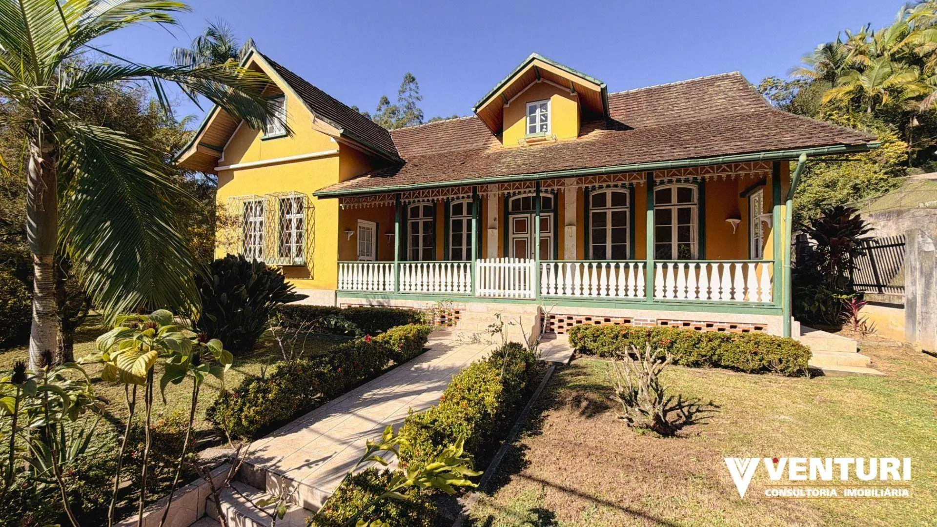 Casa à venda com 5 quartos e 1 suíte, 2 vagas, 1326m² no Centro, Blumenau - foto 1