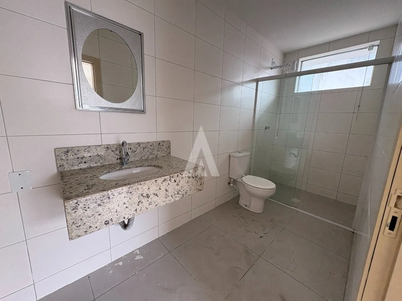 Outros Imóveis à venda, 10 vagas, 200m² na região do bairro Iririú, próximo à Rua Herval d'Oeste, Joinville — foto 4