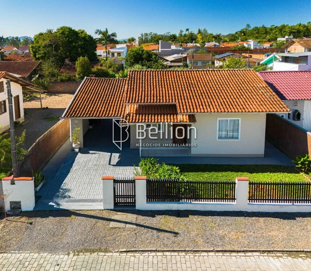 Casa à venda com 2 quartos, 1 vaga, 100m² no Warnow, Indaial - foto 1