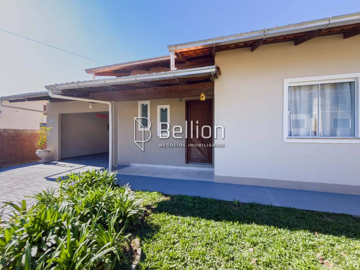 Casa à venda com 2 quartos, 1 vaga, 100m² na região do bairro Warnow, próximo à Rua Marechal Deodoro da Fonseca, Indaial — foto 2