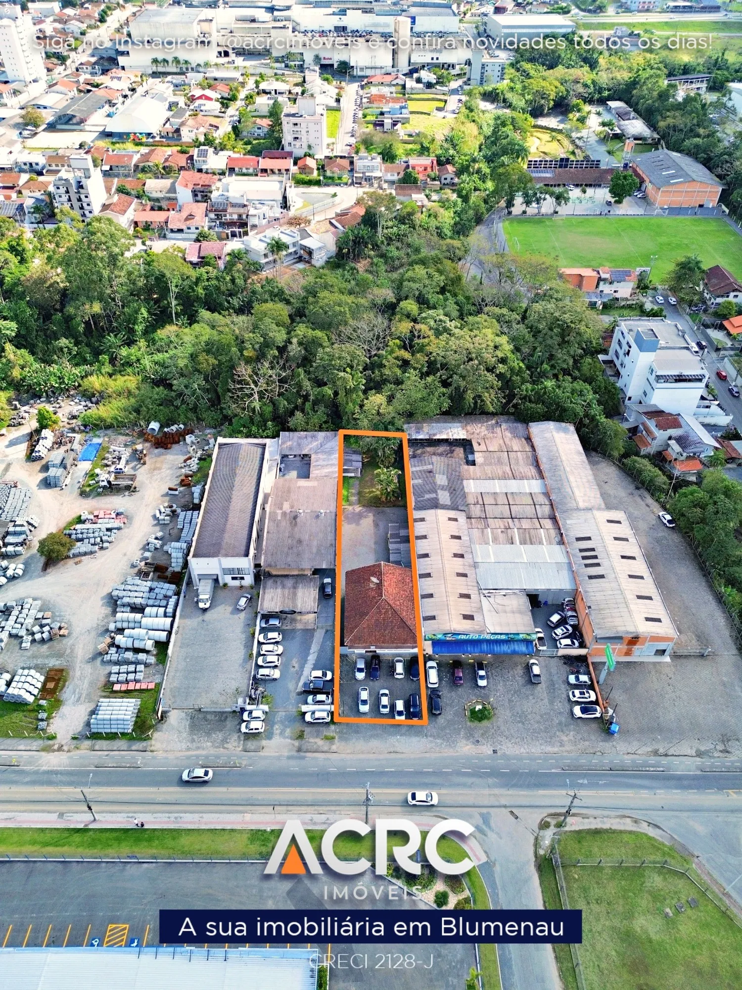 Galpão à venda, 10 vagas, 476m² no Fortaleza, Blumenau - foto 1