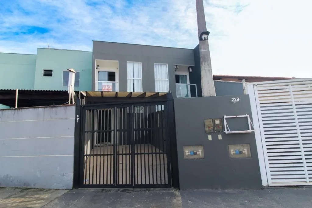 Casa à venda com 2 quartos, 1 vaga, 53m² no Adhemar Garcia, Joinville - foto 1