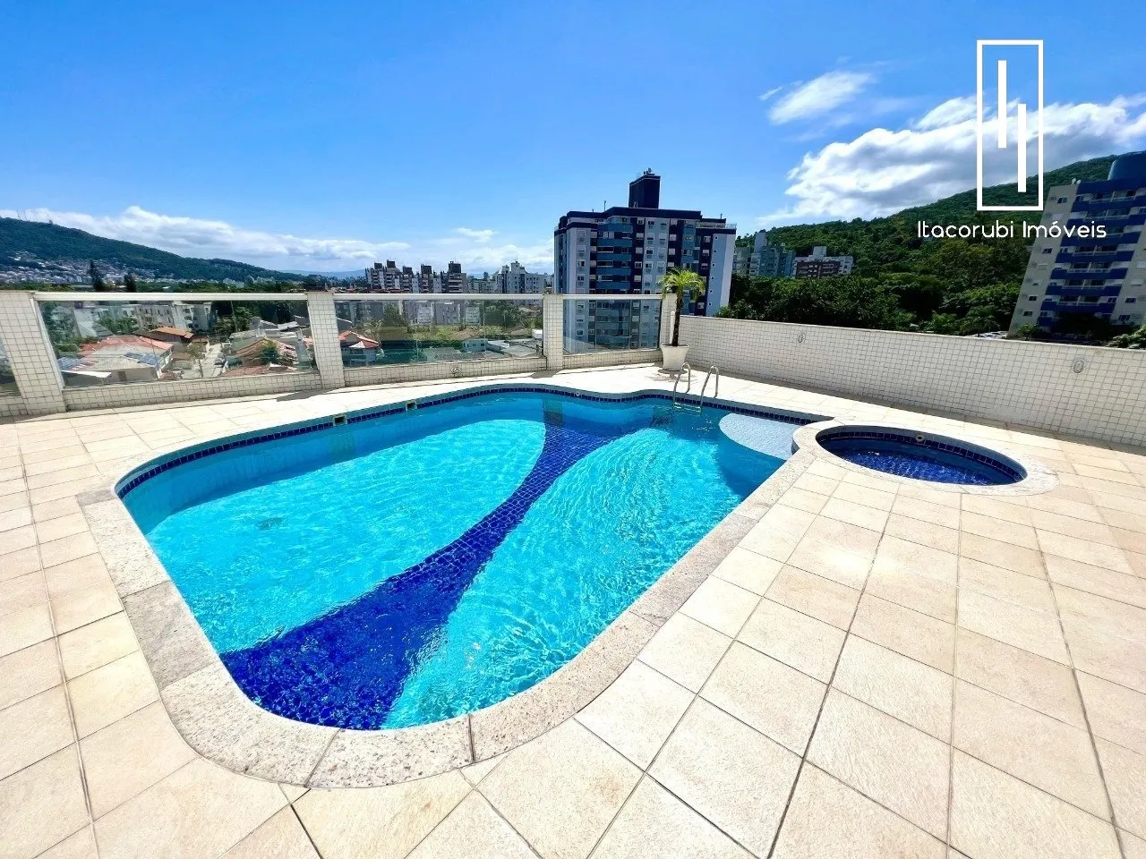 Apartamento para alugar com 2 quartos, 1 vaga, 57m² no Itacorubí, Florianópolis - foto 1