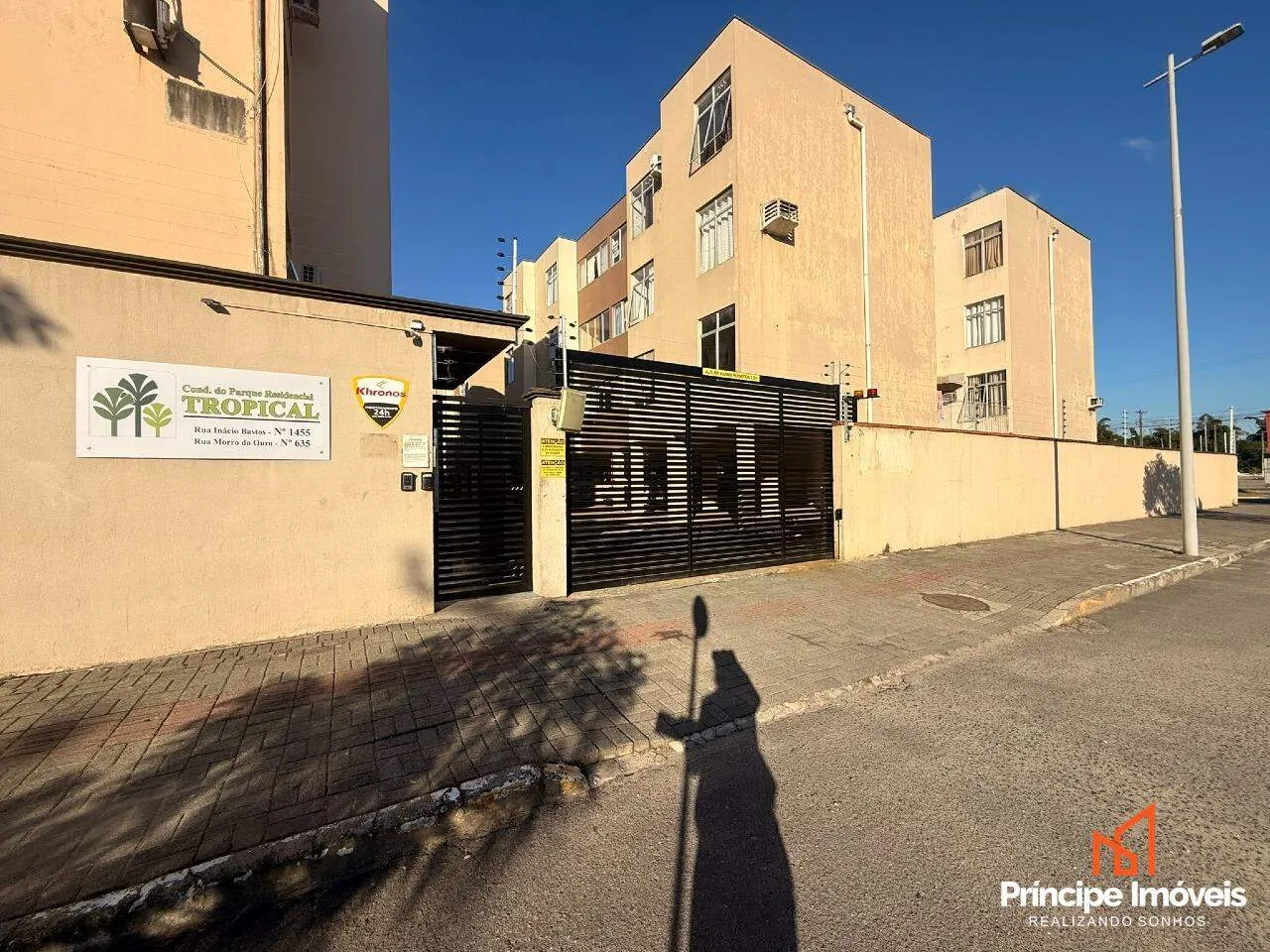 Apartamento à venda com 1 quarto, 1 vaga, 43m² no Bucarein, Joinville - foto 1