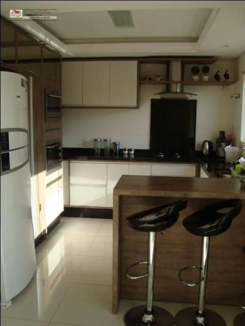 Sobrado C/Otimo Padrao C/03 Quartos Sendo 01 Suite+Closet+Moveis +Edicula no Bairro Boa Vista! — foto 7