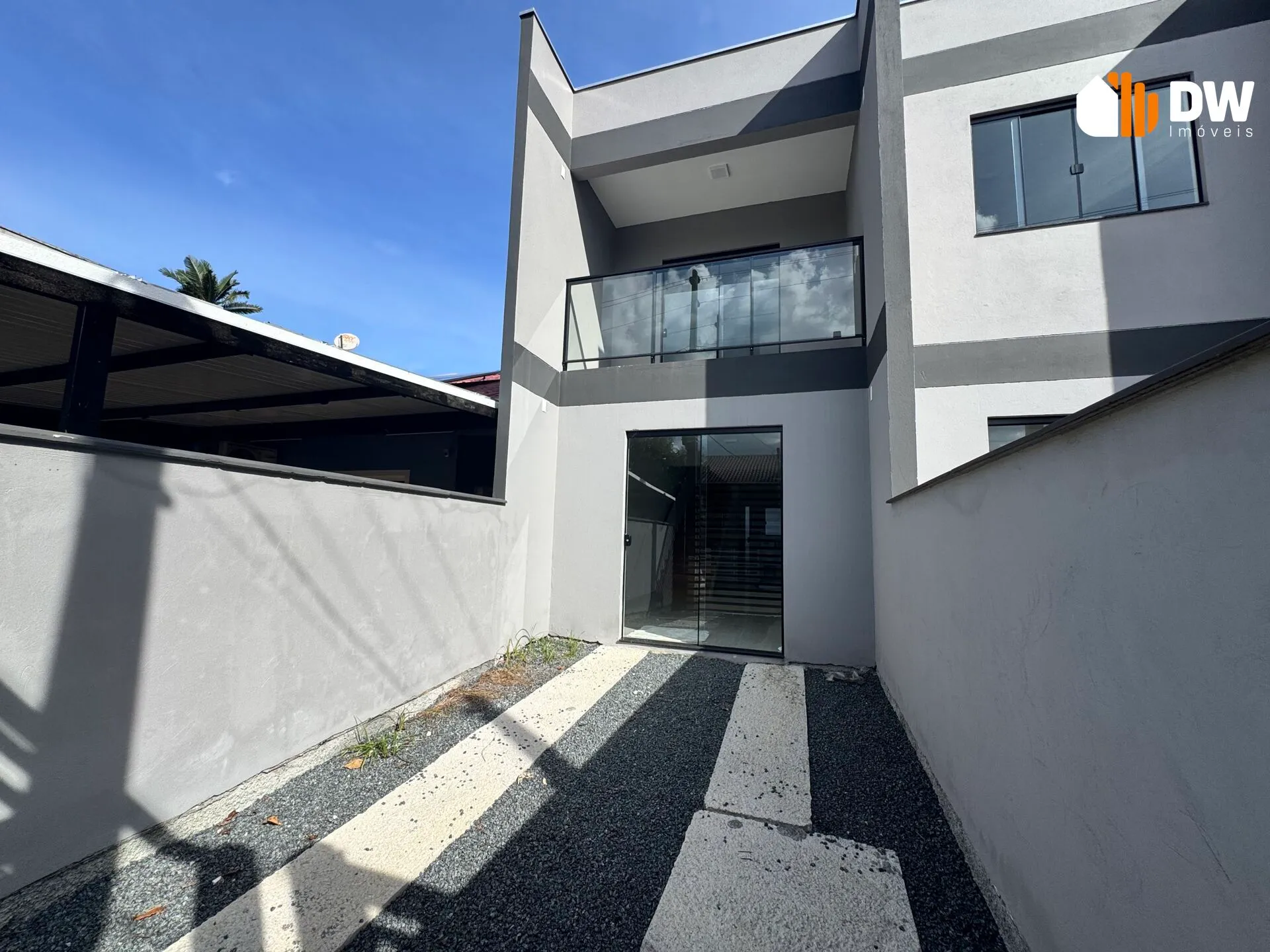 Casa à venda com 2 quartos, 1 vaga, 71m² no Fidelis, Blumenau - foto 1
