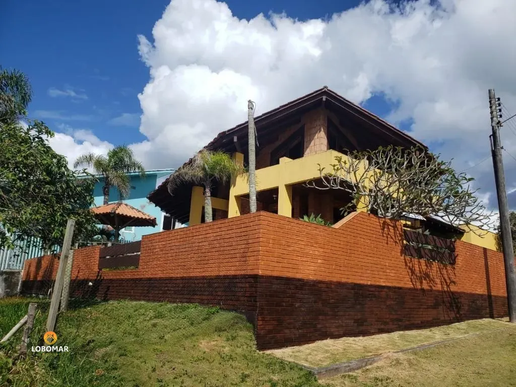 Casa com 4 dormitórios à venda, 250 m por R$ 2.950.000,00 - Itacolomi - Balneár - foto 1