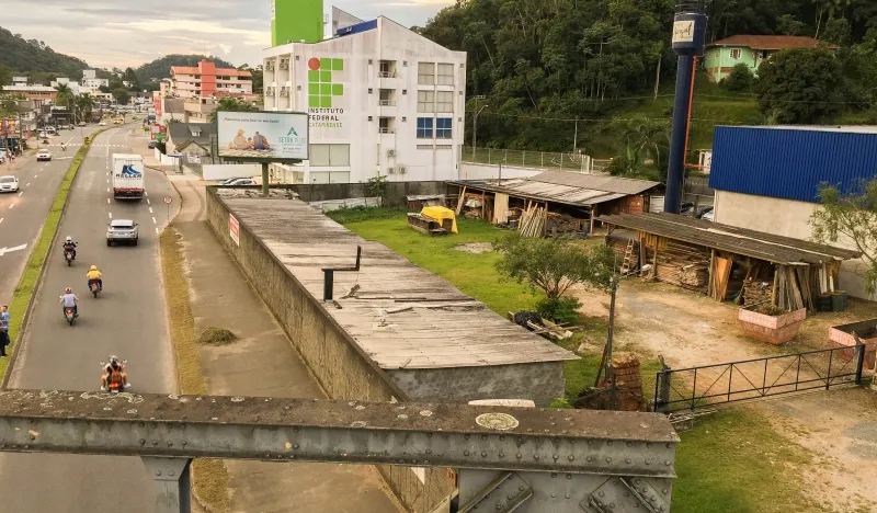 Terreno Comercial de 3.533m à Venda na Ponta Aguda - Excelente Localização em Blumenau! — foto 2