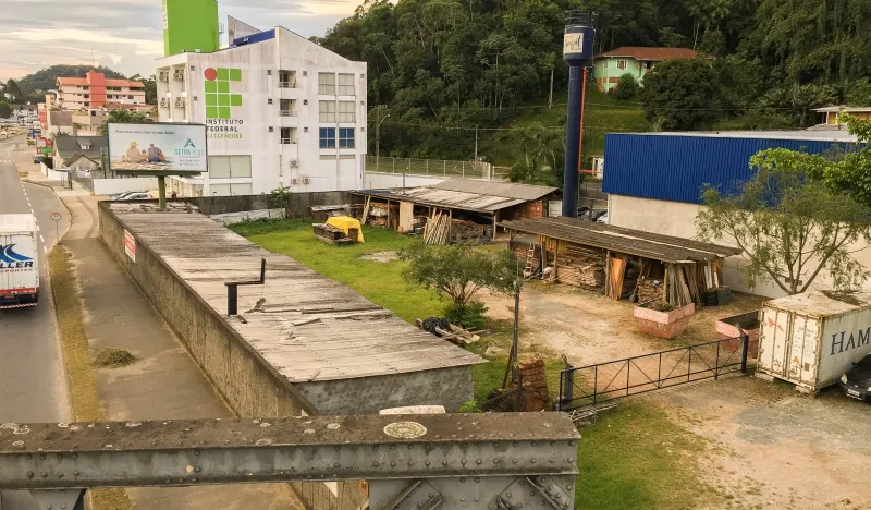 Terreno Comercial de 3.533m à Venda na Ponta Aguda - Excelente Localização em Blumenau! — foto 3