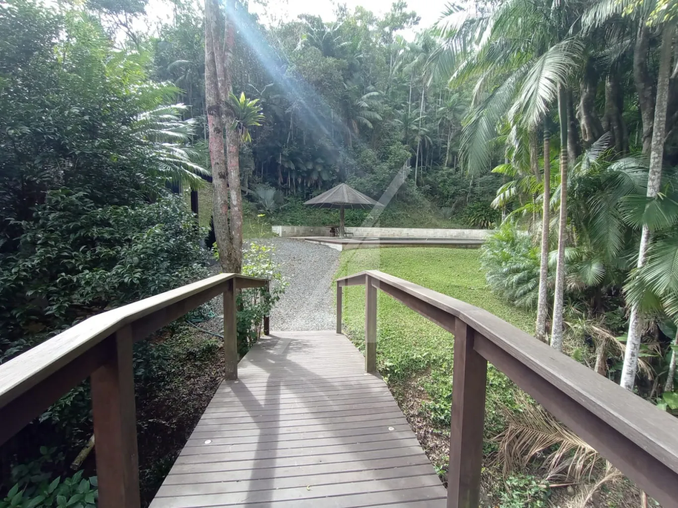 ABELARDO IMÓVEIS - Sitio a 15 km de Blumenau, com área de 78.000m, todo trajeto asfaltado, 2 casas construídas com excelente padrão construtivo, venha conhecer, agende sua visita! — foto 3