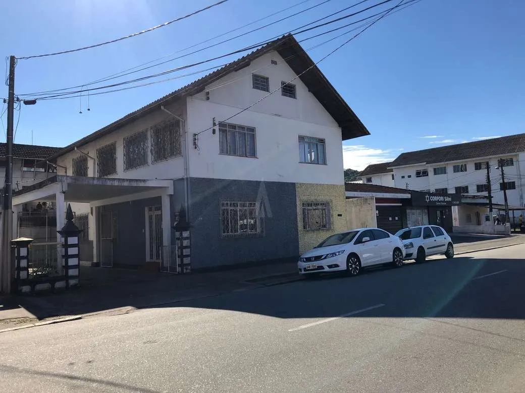 Prédio Comercial à venda no bairro Centro em Joinville, por R$ 1.700.000.00. — foto 3