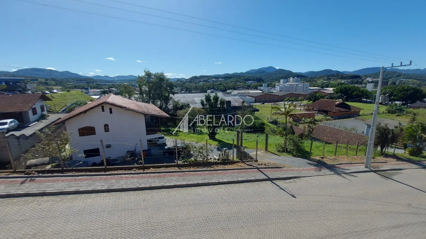 ABELARDO IMÓVEIS - TERRENO INDUSTRIAL/COMERCIAL situado a 240 metros da rodovia Sc-180 (Pedro Zimmermann) principal corredor de serviço do bairro itoupava Central.Distando aproximadamente 1 km da BR 470, Shopping Norte, posto da Polícia Rodoviária Federal. — foto 4