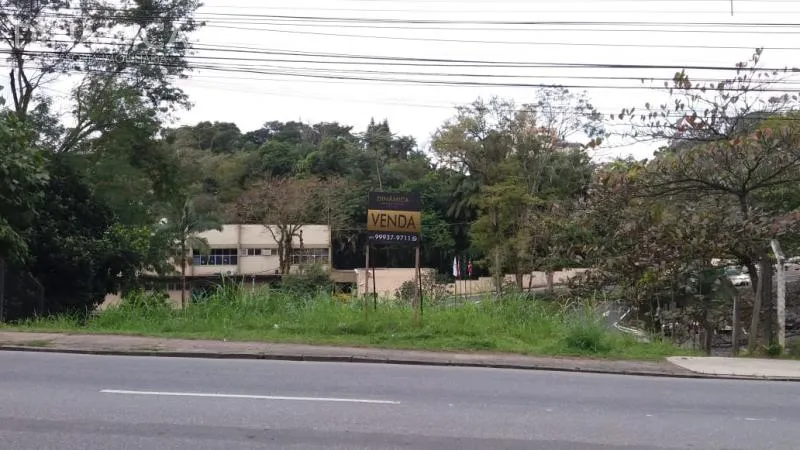 Otimo terreno em corredor de serviço na Rua Bahia - foto 1