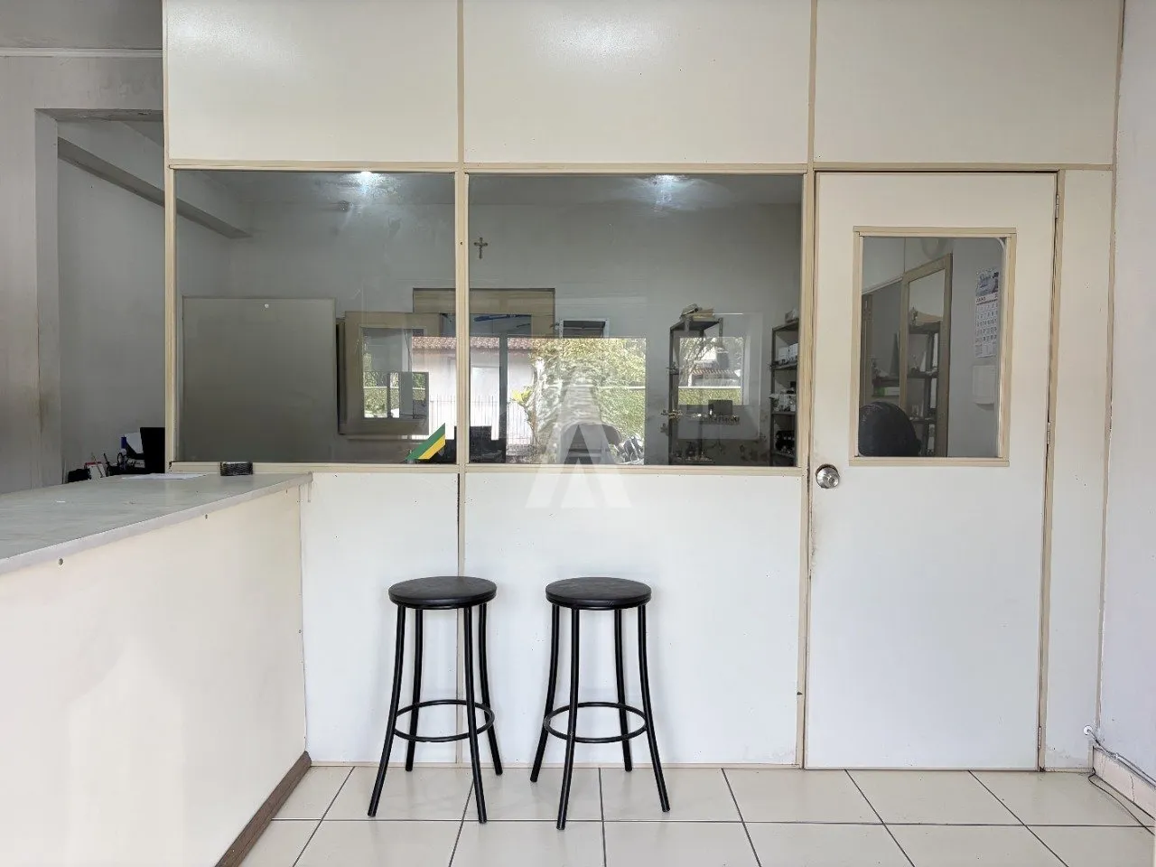 Sala/Escritório à venda, 1 vaga, 198m² na região do bairro Anita Garibaldi, próximo à Rua Rio Grande do Sul, Joinville — foto 2