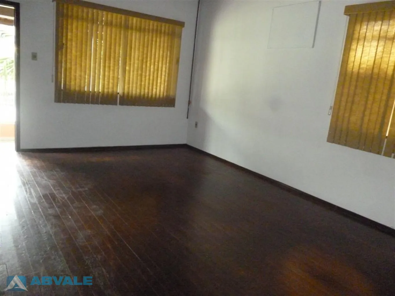 Duas casas na REGIÃO CENTRAL DE BLUMENAU -EXCELENTE PARA INVESTIMENTO. — foto 3