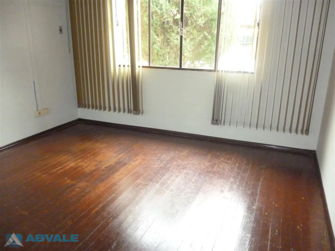 Duas casas na REGIÃO CENTRAL DE BLUMENAU -EXCELENTE PARA INVESTIMENTO. — foto 4