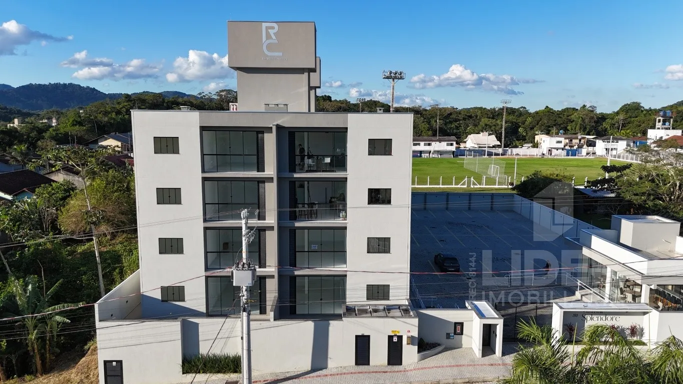 Apartamento à venda com 2 quartos, 1 vaga, 60m² no Carijós, Indaial - foto 1
