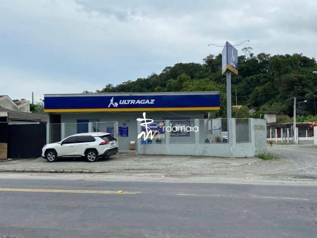 Terreno de esquina com grande potencial para seu negócio - foto 1