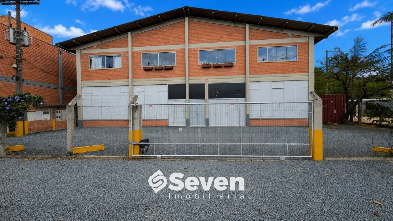 Galpão para alugar, 10 vagas, 1006m² no Salto Weissbach, Blumenau - foto 1