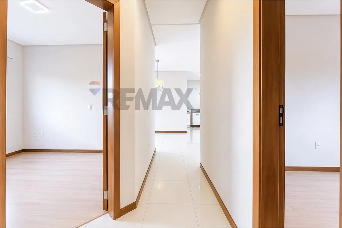 Apartamento à venda com 3 quartos e 1 suíte, 2 vagas, 97m² na região do bairro Estados, próximo à Rua Marechal Floriano Peixoto, Indaial — foto 6