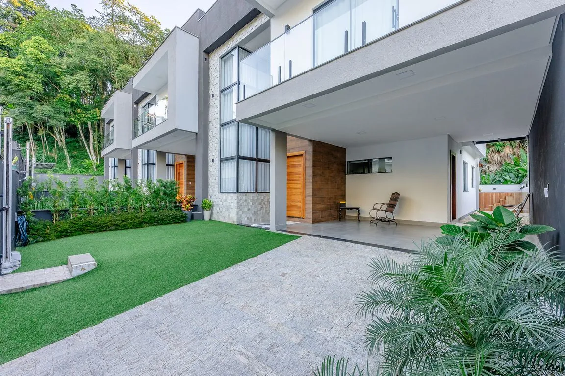Casa à venda com 3 quartos e 1 suíte, 2 vagas, 300m² no Itoupava Seca, Blumenau — foto 2
