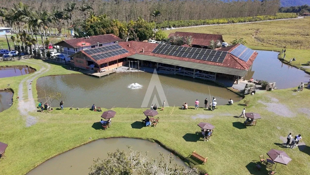 Chácara com 2 suíte(s) mais 6 quarto(s) à venda no bairro Pirabeiraba em Joinville, por R$ 4.200.000.00. - foto 1