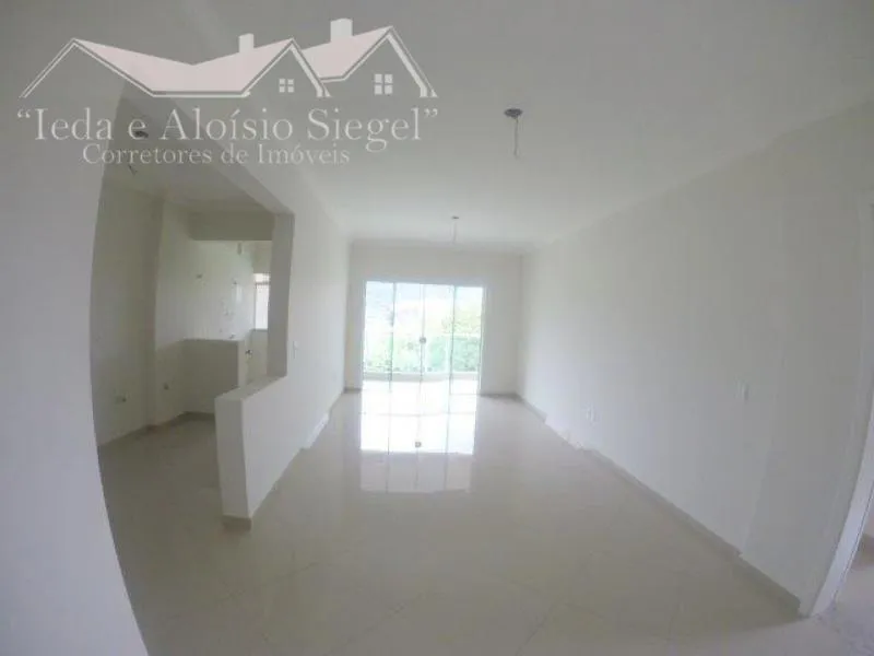 Amplo Apartamento no Bairro Figueira em Gaspar/SC à 4 km de Blumenau Ref. 472 — foto 2