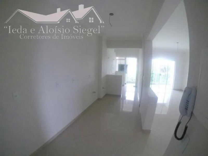 Amplo Apartamento no Bairro Figueira em Gaspar/SC à 4 km de Blumenau Ref. 472 — foto 3