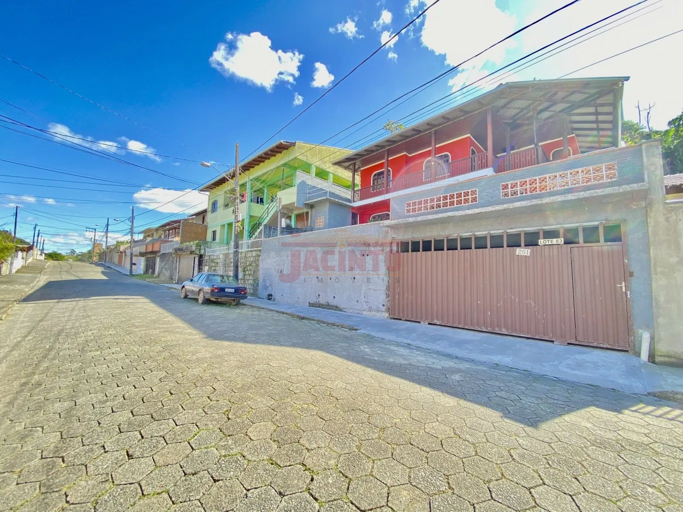 Casa de Alvenaria com Kitnet no Bairro Fortaleza. — foto 2