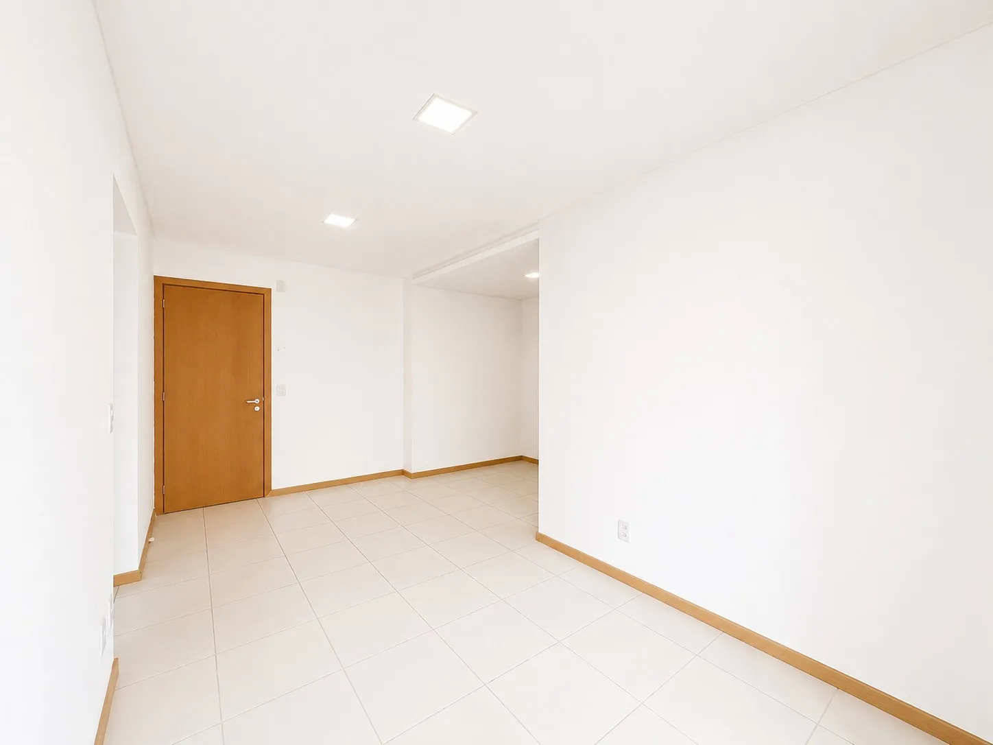 [BAIXOU VALOR] APARTAMENTO EM ANDAR ALTO COM 2 DORMITÓRIOS E 1 SUÍTE, PRÓXIMO À FURB, IDEAL PARA MORAR OU INVESTIR.