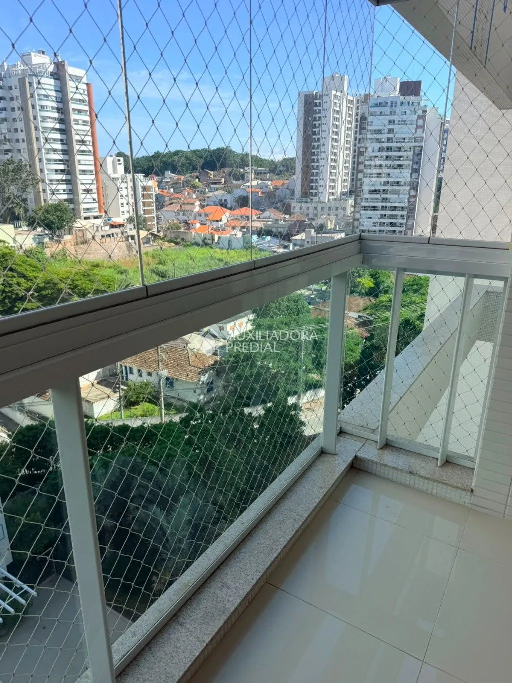 Apartamento à venda com 3 quartos e 1 suíte, 2 vagas, 185m² no Agronômica, Florianópolis - foto 1