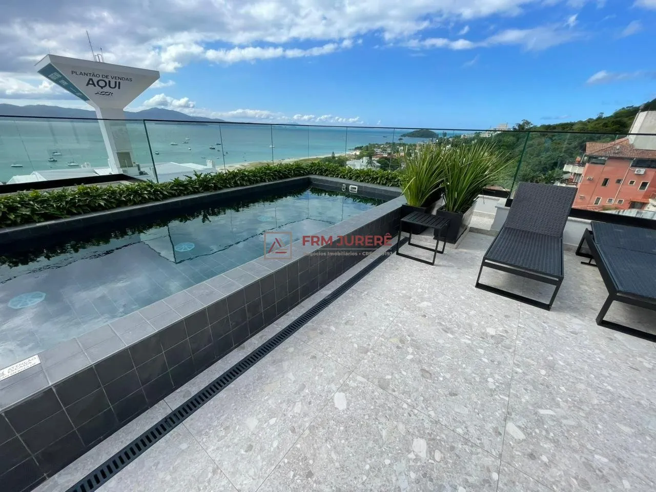 Apartamento à venda com 1 quarto, 2 vagas, 59m² no Canajurê, Florianópolis - foto 1