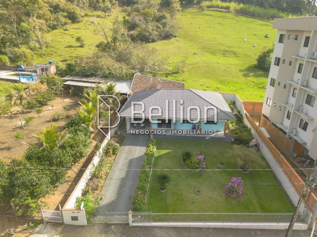 Casa à venda com 3 quartos e 1 suíte, 1 vaga, 200m² no Encano do Norte, Indaial - foto 1