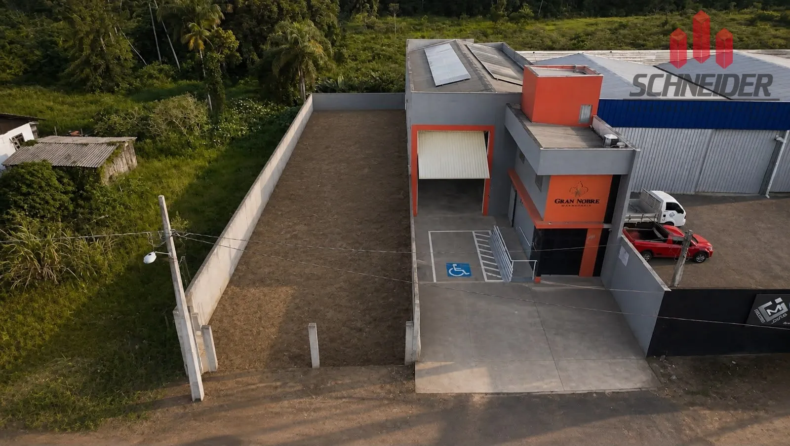 Galpão à venda, 10 vagas, 570m² no Benedito, Indaial - foto 1